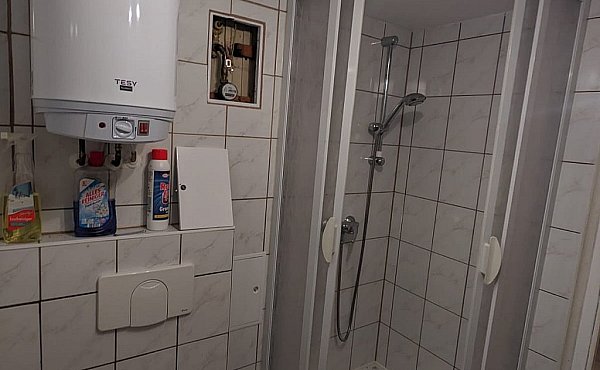 ea9b804f-b0df-4500-a486-d6cf962ff590