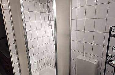 b90a750b-8d3c-41e7-9616-7b41ed7f6ea2